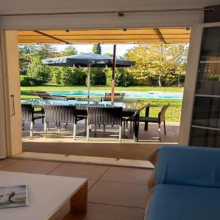 Luxury Provencal Villa With Ac In Charming Lub Ron Region