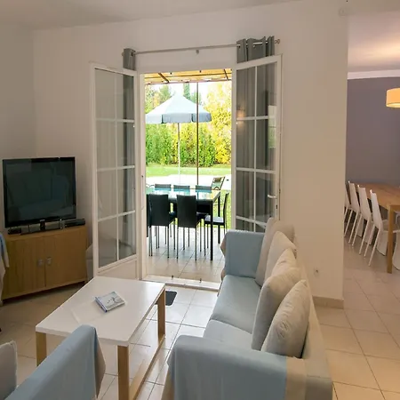 Luxury Provencal With Ac In Charming Lub Ron Region Nyaraló